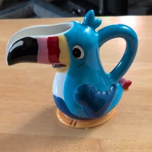 Toucan Sam Creamer Container